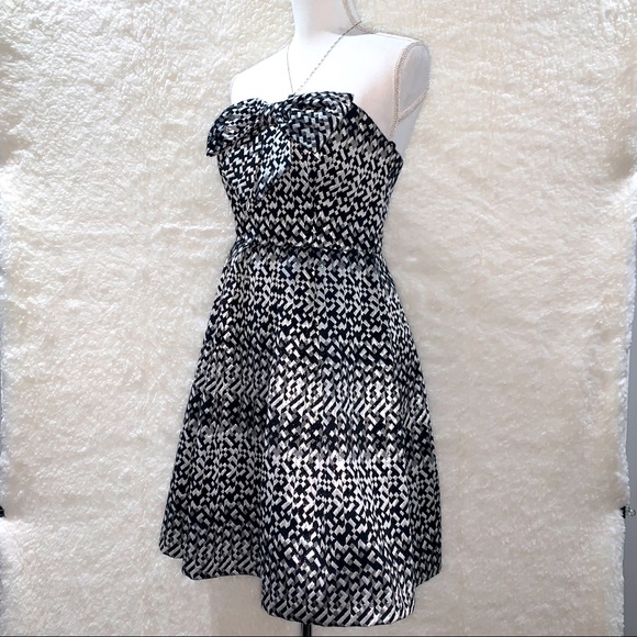 Eva Franco Size 4 Vera Dress Bow Black Silver - Picture 8 of 12